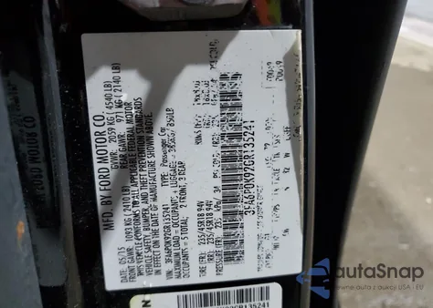 2016 Ford Fusion Titanium z USA, uszkodzony, nr VIN 3FA6P0K92GR135241